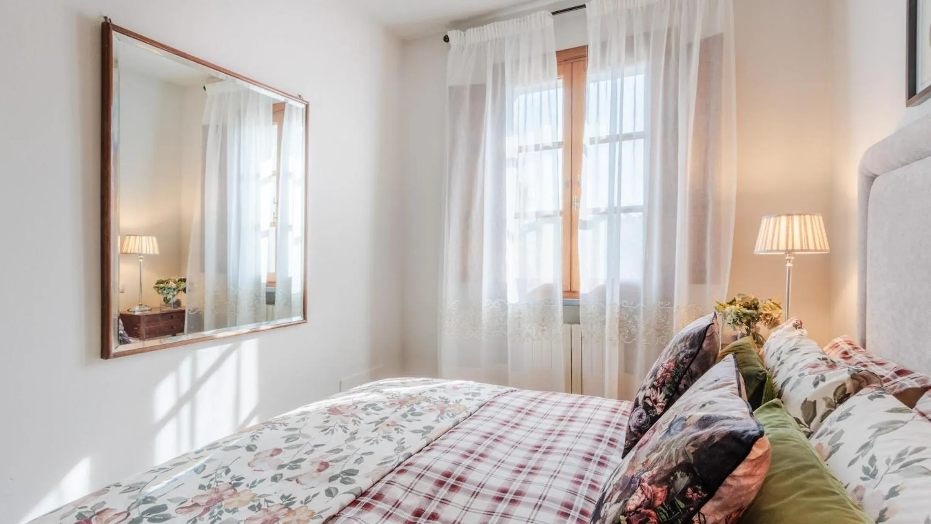 Villa Gabry Lucca 0*,  Italy